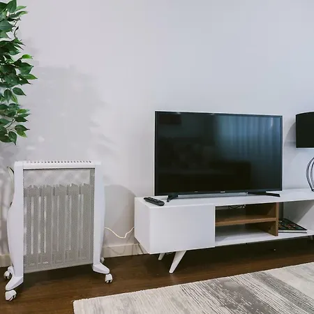 Lechartier 1 Apartment